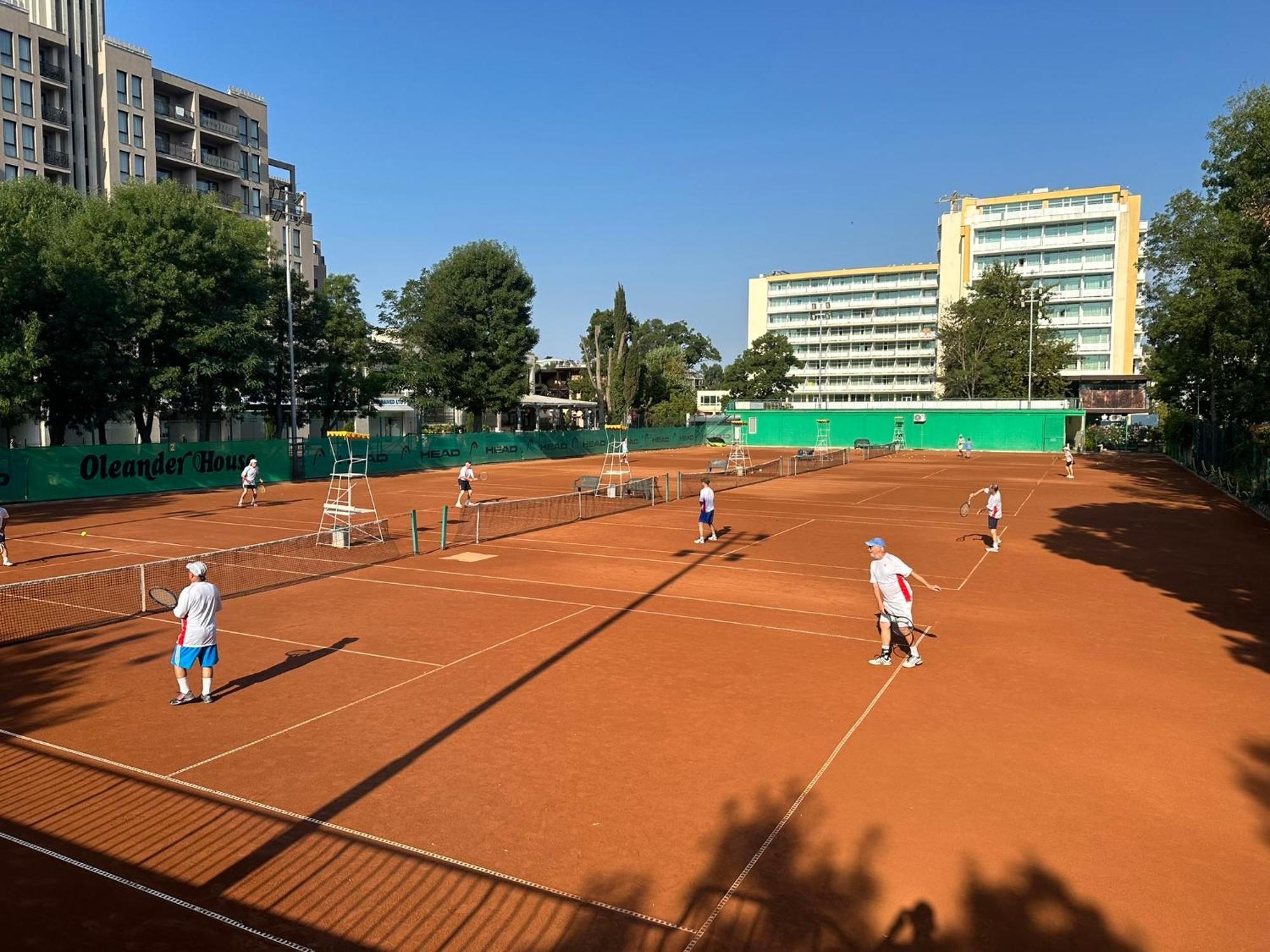 Oleander House And Tennis Club ซันนีบีช ภายนอก รูปภาพ