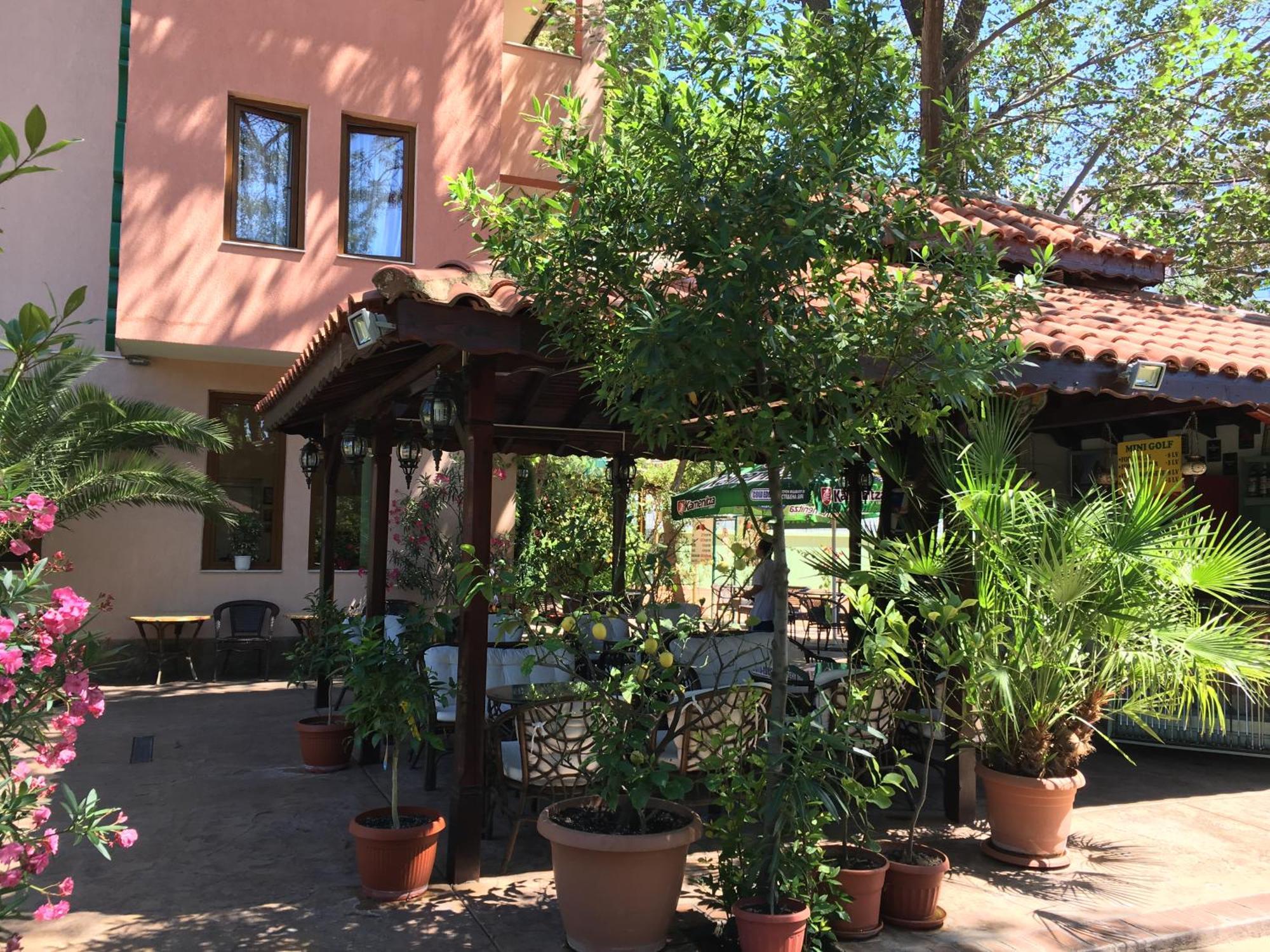 Oleander House And Tennis Club ซันนีบีช ภายนอก รูปภาพ