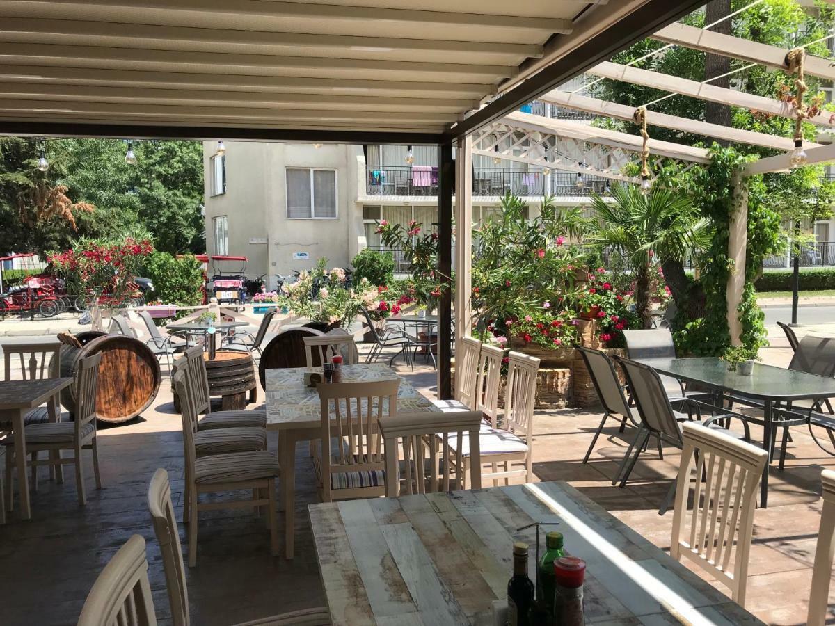 Oleander House And Tennis Club ซันนีบีช ภายนอก รูปภาพ
