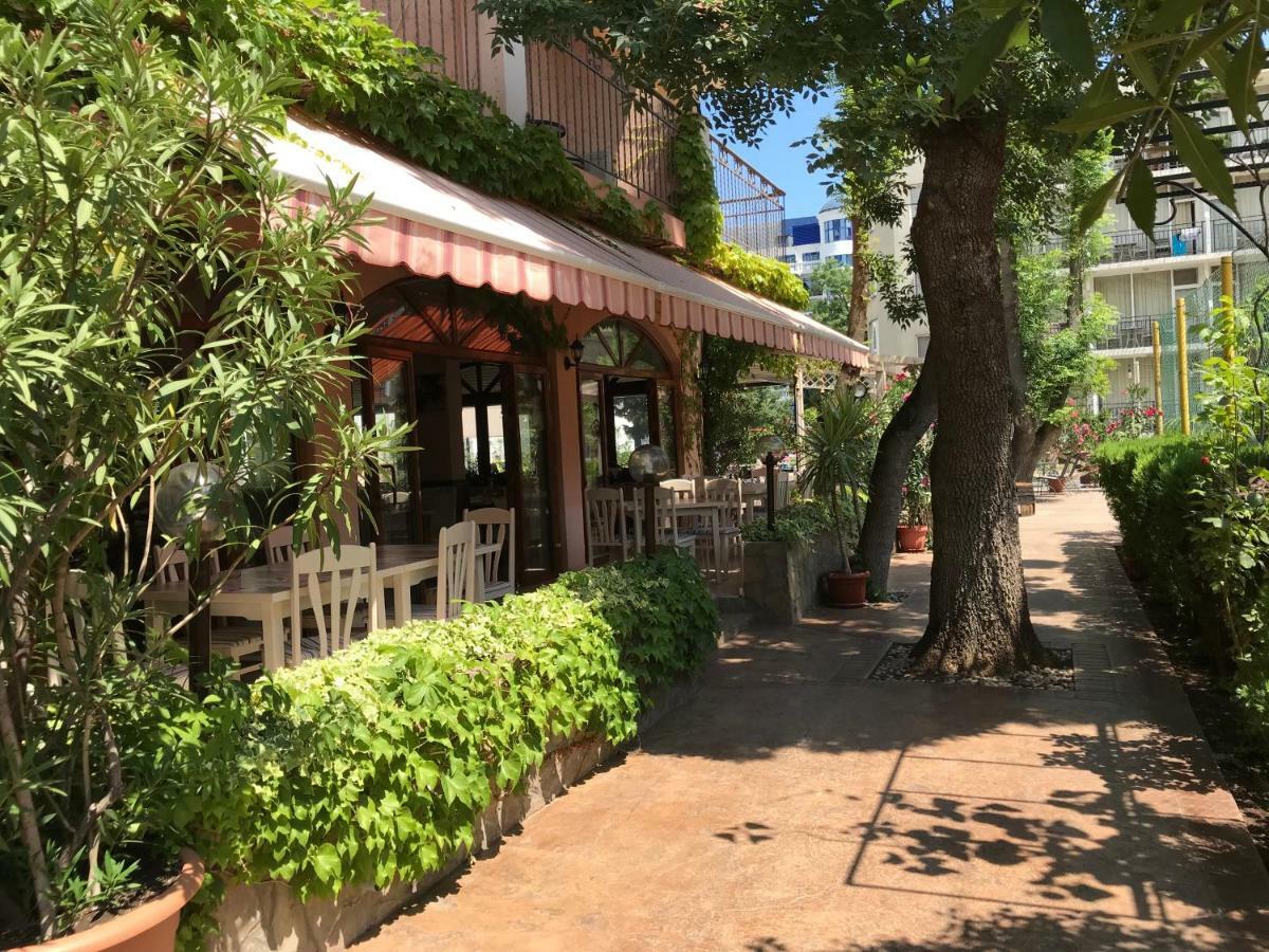 Oleander House And Tennis Club ซันนีบีช ภายนอก รูปภาพ