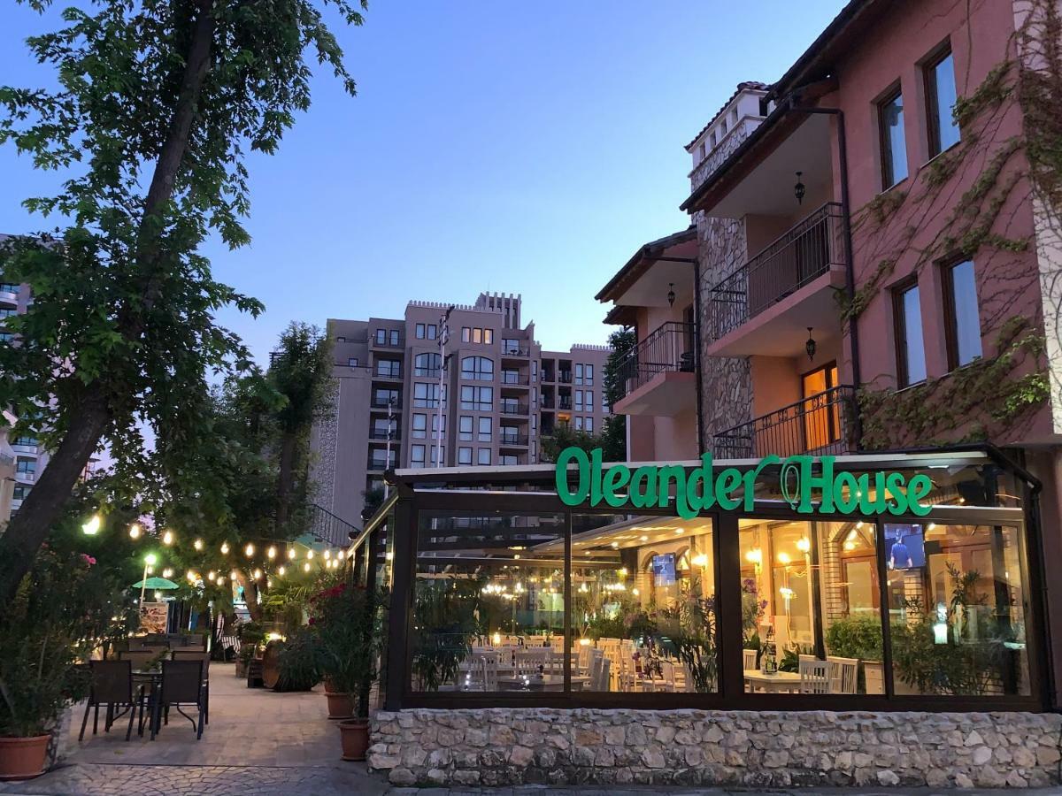 Oleander House And Tennis Club ซันนีบีช ภายนอก รูปภาพ